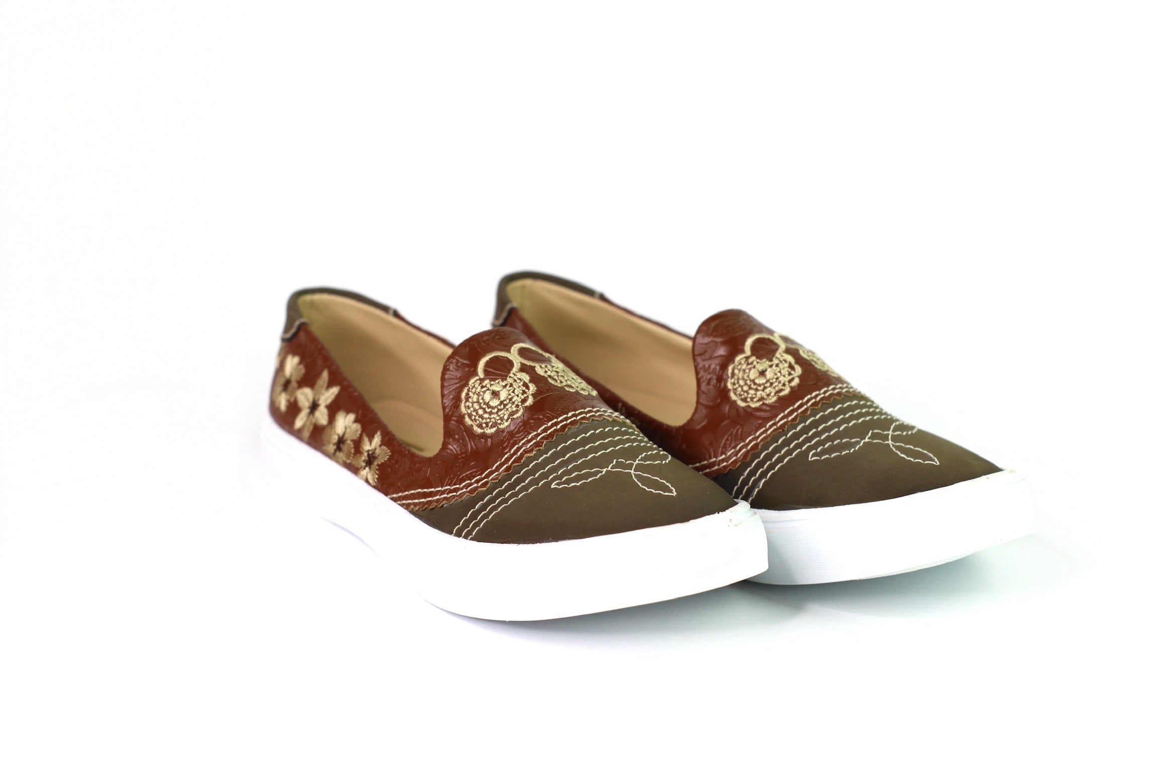 Zapato mexicano Arracada bordado ADT