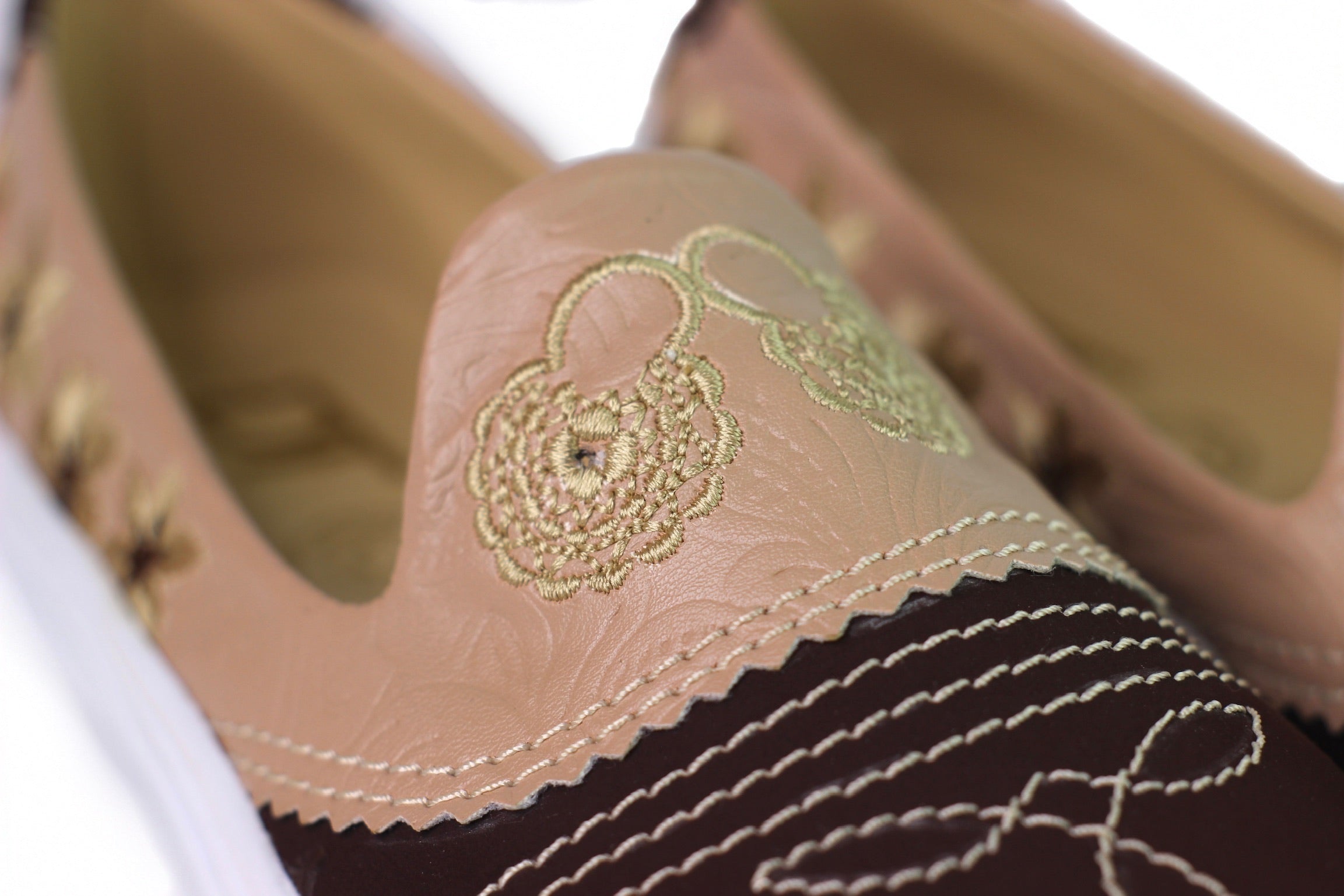 Zapato mexicano Arracada bordado ADT