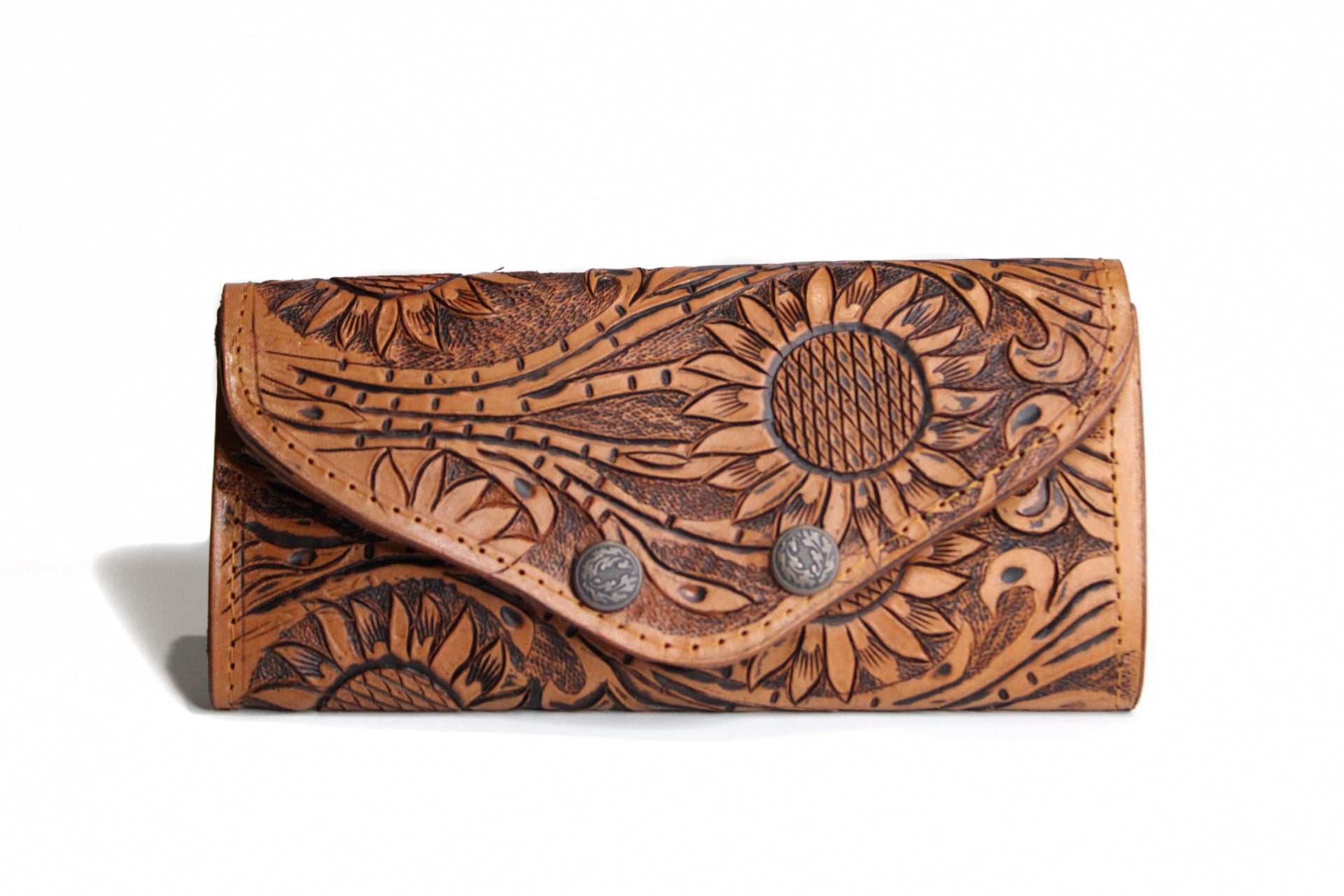 Cartera cincelada con girasoles